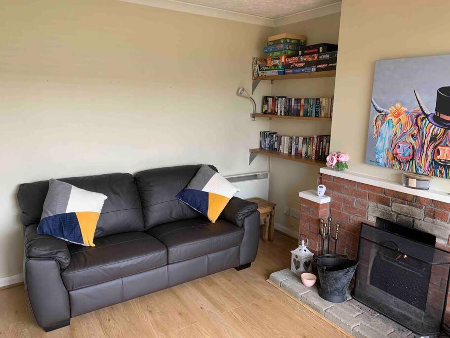 Relaxing 3-Bedroom Home Portree Bagian luar foto